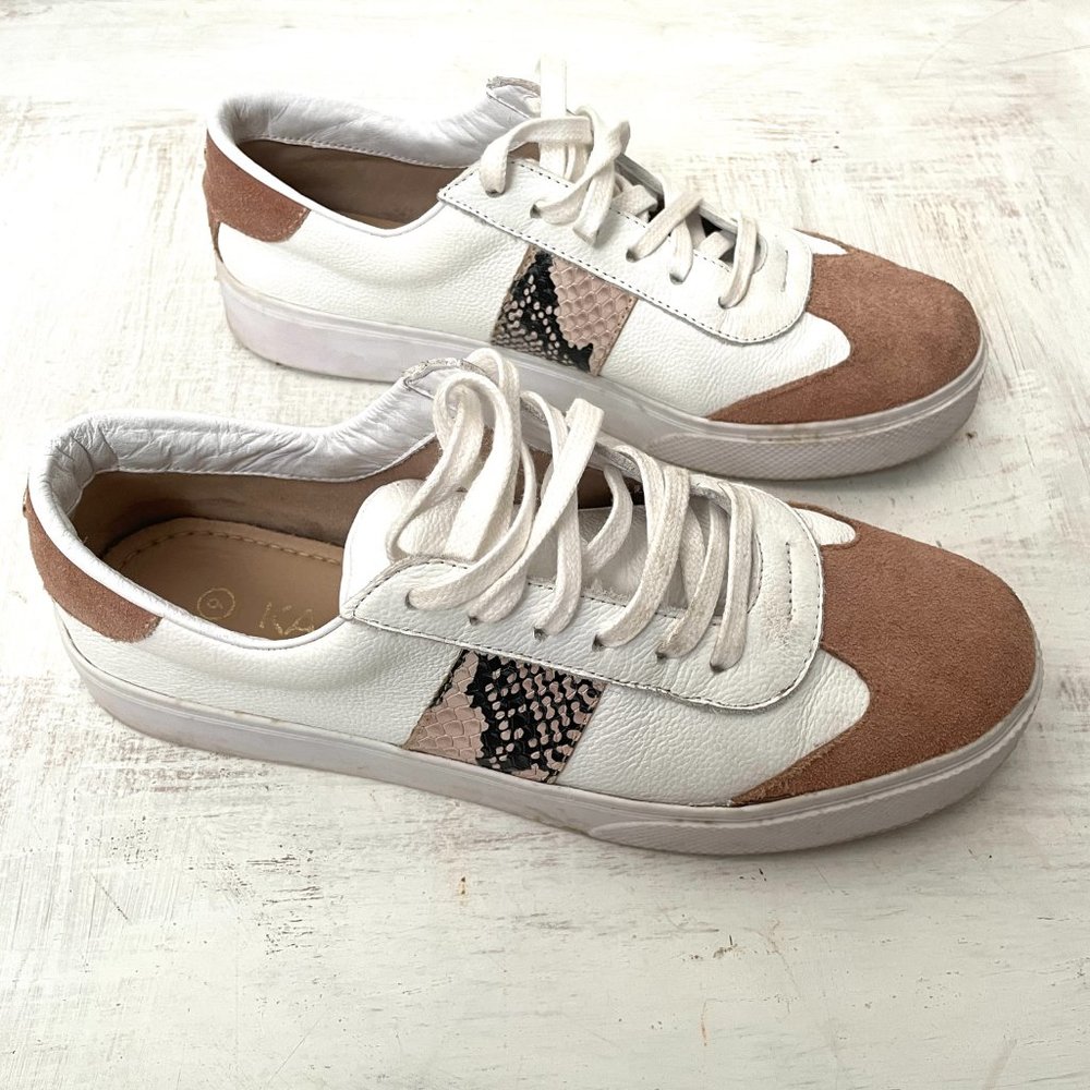 Kaanas Barcelona Grey Snake Lace Up Leather Sneaker Size 9